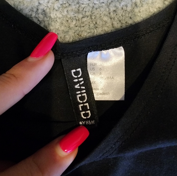 Like New H and M Black Bodycon Dress Size 6 - Picture 4 of 8